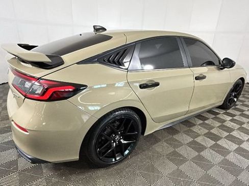 Used 2025 Honda Civic Sport image 3