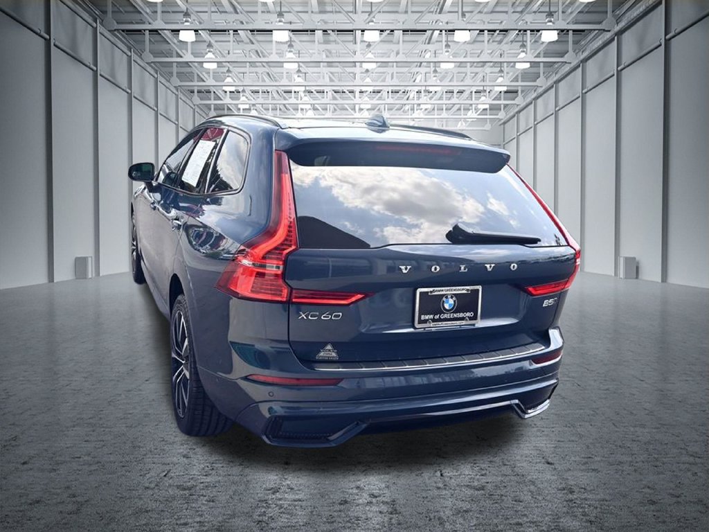 Used 2024 Volvo XC60 B5 Ultimate w/ Protection Package Premier AWD/4WD image 11