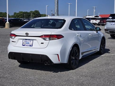 Used 2024 Toyota Corolla SE FWD image 7
