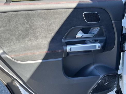 Certified 2024 Mercedes-Benz GLB 250 image 15