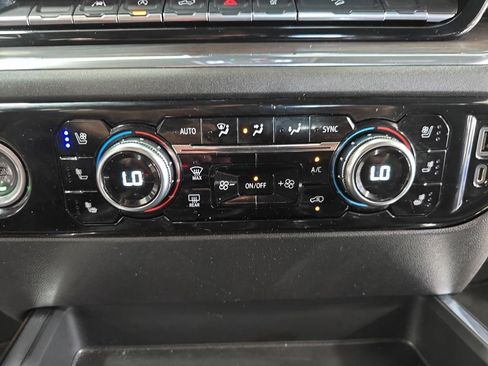 Used 2023 GMC Sierra 1500 SLT w/ SLT Premium Package AWD/4WD image 25