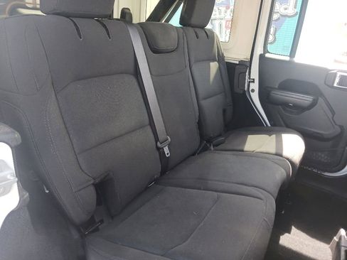 Used 2019 Jeep Wrangler Unlimited Sport S AWD/4WD image 19