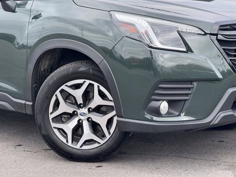 Used 2022 Subaru Forester Premium image 2