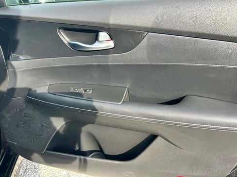 Used 2023 Kia Forte GT-Line w/ GT-Line Premium Package image 11