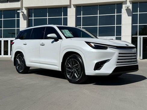 New 2026 Lexus TX 350 AWD image 2