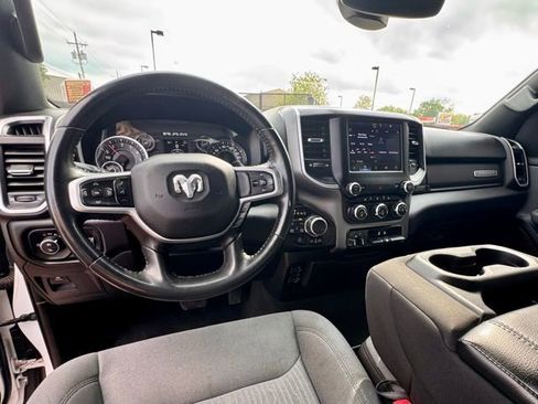 Used 2023 RAM 1500 Big Horn image 9