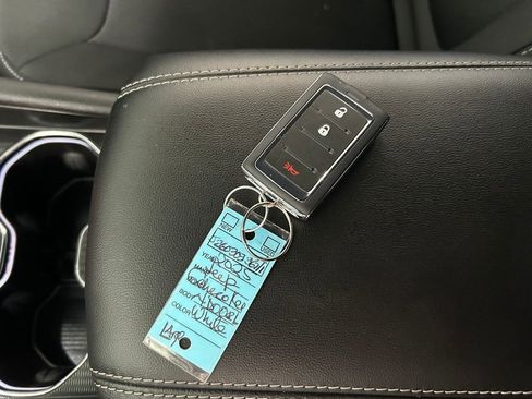 Used 2025 Jeep Grand Cherokee L Laredo image 51