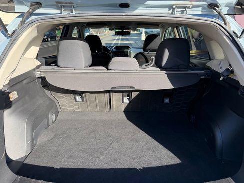 Used 2019 Subaru Crosstrek 2.0i Premium w/ Eyesight System AWD/4WD image 18