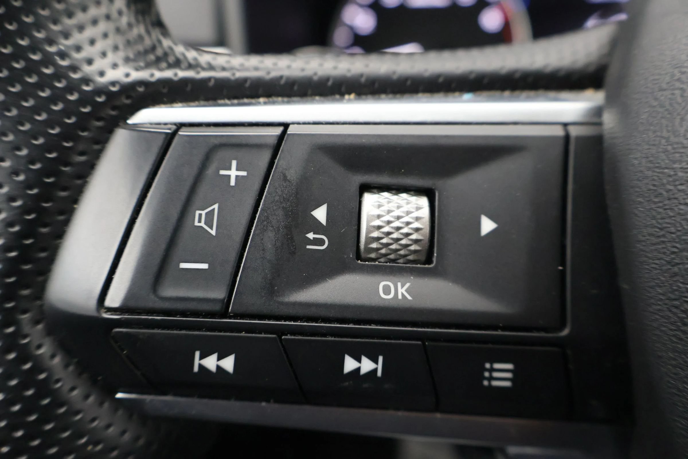 Used 2024 Mitsubishi Outlander FWD image 26