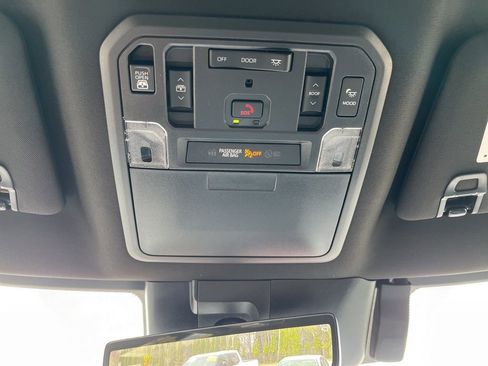 New 2026 Toyota Tundra Platinum w/ TRD Off-Road Package AWD/4WD image 30