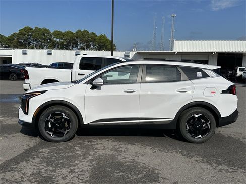 New 2026 Kia Sportage EX image 5