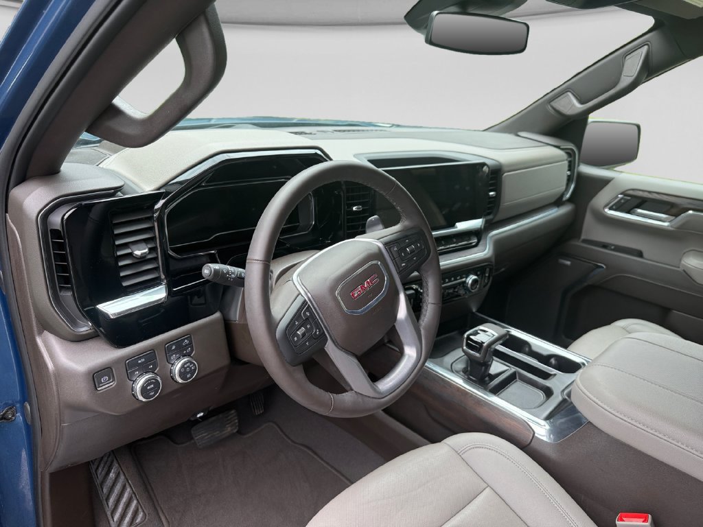 Used 2024 GMC Sierra 1500 SLT w/ SLT Premium Plus Package AWD/4WD image 12