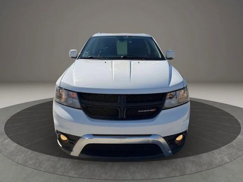Used 2020 Dodge Journey Crossroad FWD image 2