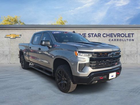 Used 2024 Chevrolet Silverado 1500 LT Trail Boss w/ LT Trail Boss Premium Package AWD/4WD image 1