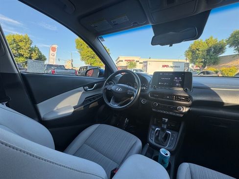 Used 2022 Hyundai Kona SEL w/ Convenience Package FWD image 29