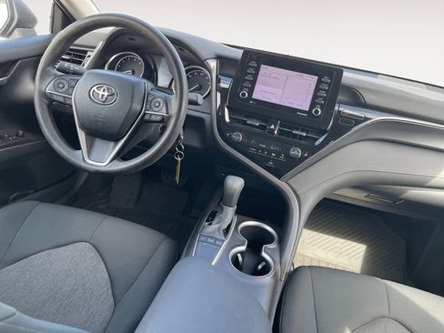 Used 2023 Toyota Camry LE image 10