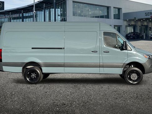 New 2026 Mercedes-Benz Sprinter 3500 image 3
