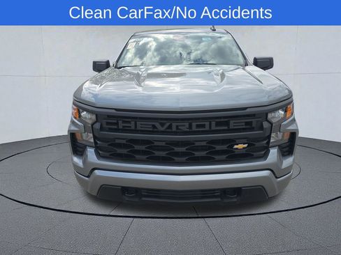 Used 2025 Chevrolet Silverado 1500 Custom RWD image 2