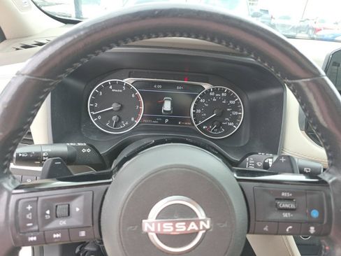 Used 2023 Nissan Rogue SL w/ SL Premium Package image 24