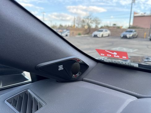 Used 2019 Toyota Avalon Limited w/ All Weather Liner Package image 27