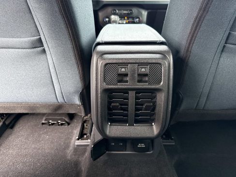 Used 2025 Ford Bronco Heritage Edition AWD/4WD image 21