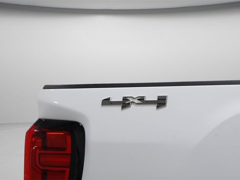 Used 2024 GMC Sierra 2500 Pro w/ Convenience Package image 24