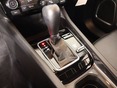 Used 2024 Jeep Compass Latitude image 8