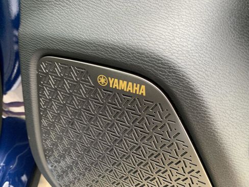 New 2025 Mitsubishi Outlander SE image 28