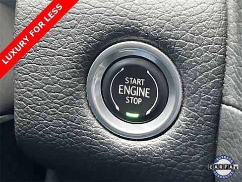 Used 2021 GMC Yukon XL Denali w/ Advanced Technology Package image 40