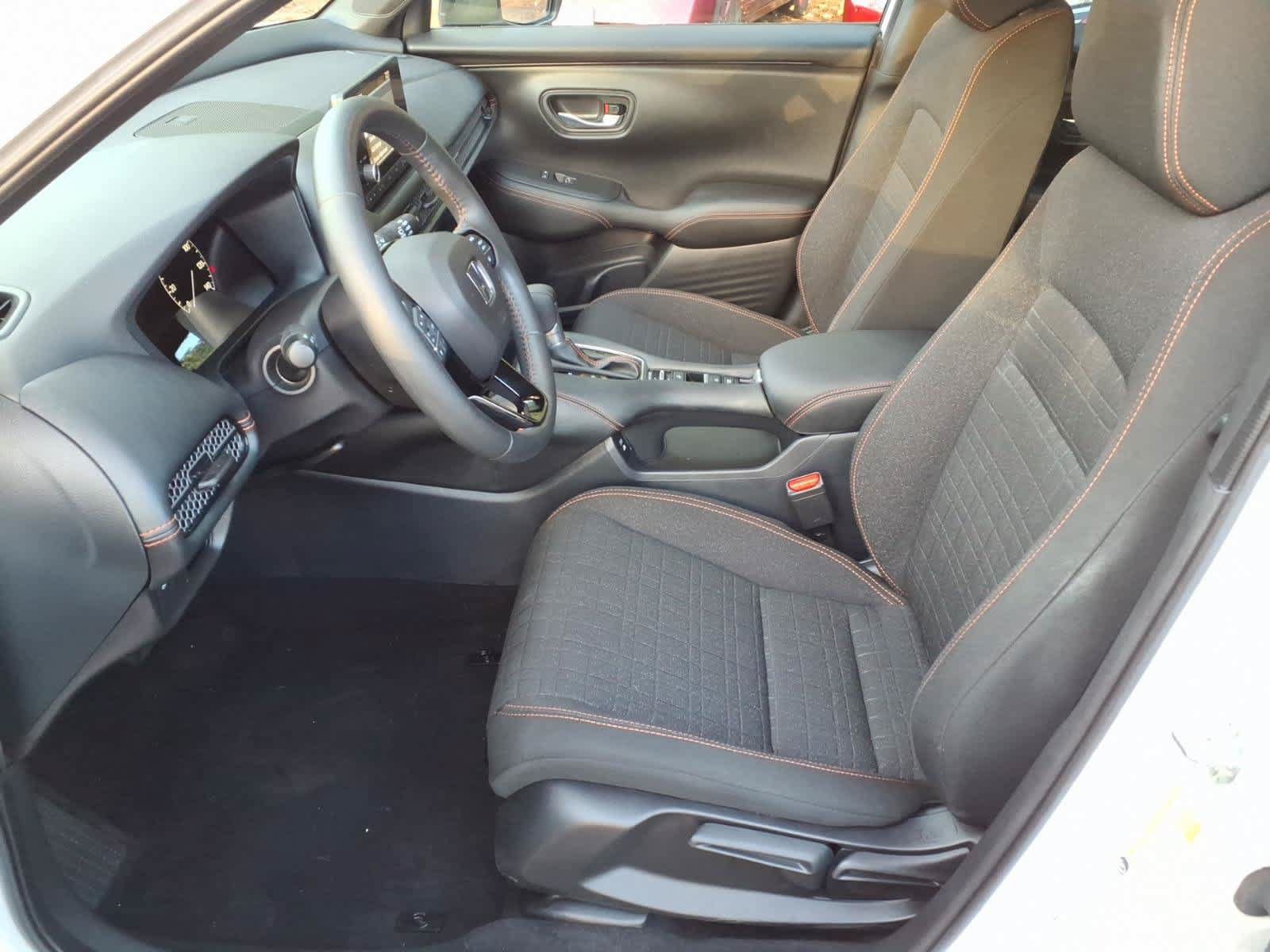 Used 2024 Honda HR-V Sport image 14