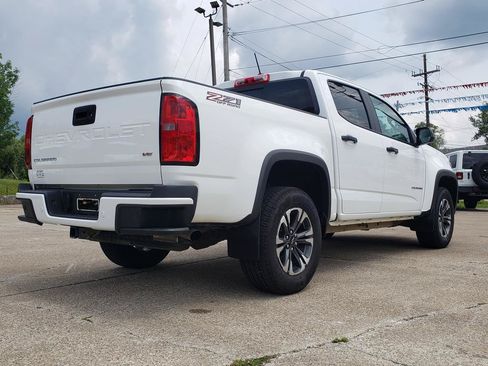 Used 2022 Chevrolet Colorado Z71 AWD/4WD image 3