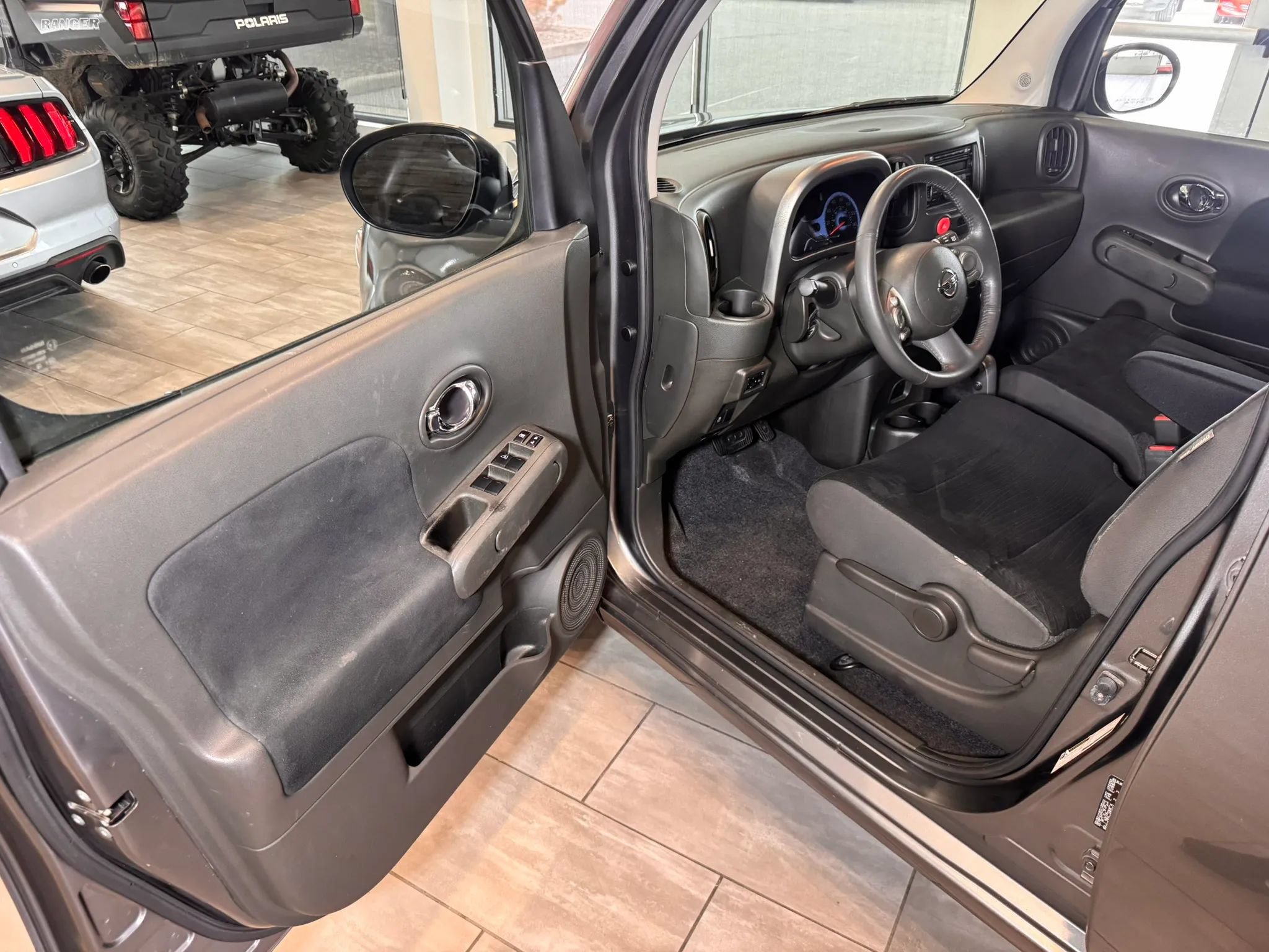 Used 2012 Nissan Cube 1.8 S w/ Interior Designer Pkg FWD image 20