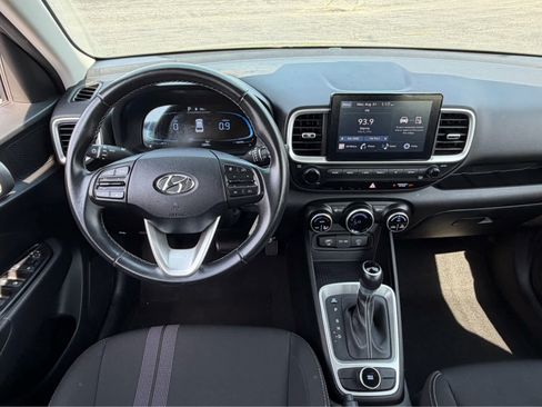 Used 2023 Hyundai Venue SEL w/ Cargo Package FWD image 16