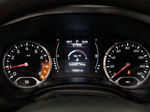 Used 2017 Jeep Renegade Sport w/ Power & Air Group image 11