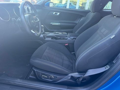 Used 2019 Ford Mustang GT w/ Black Accent Package RWD image 10