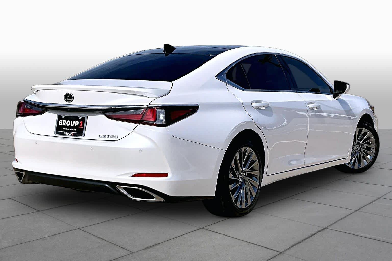 Used 2024 Lexus ES 350 Ultra Luxury w/ Accessory Package (Z2) FWD image 13