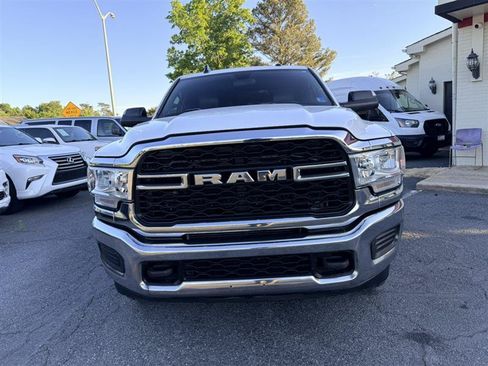 Used 2022 RAM 2500 Tradesman w/ Chrome Appearance Group AWD/4WD image 2