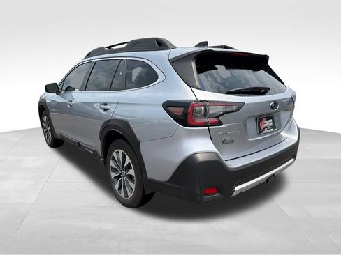 Certified 2025 Subaru Outback Limited XT AWD/4WD image 5