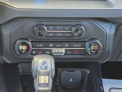 New 2026 Ford Bronco Outer Banks AWD/4WD image 24