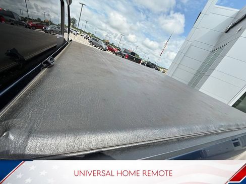 Used 2021 Chevrolet Silverado 1500 LT Trail Boss w/ Convenience Package II AWD/4WD image 9