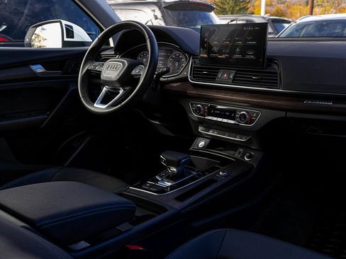Used 2025 Audi Q5 2.0T Premium image 34
