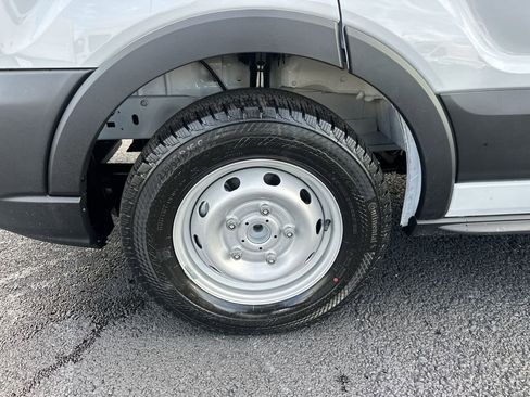 New 2026 Ford Transit 250 148 Medium Roof RWD image 10