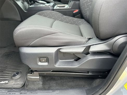 Certified 2025 Toyota Tacoma SR5 image 26