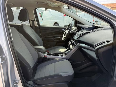 Used 2016 Ford Escape SE image 23