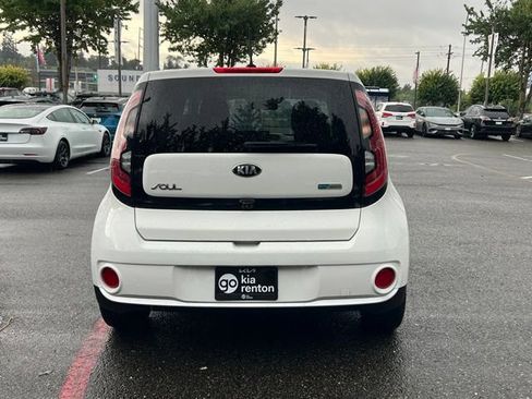 Used 2016 Kia Soul EV FWD image 6