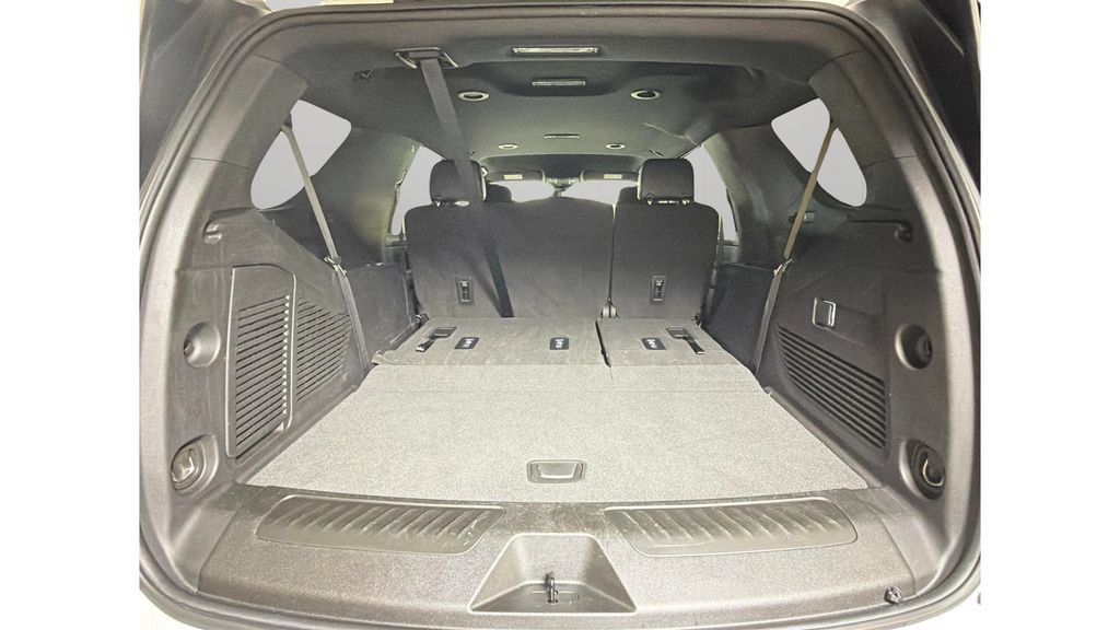 Used 2024 Chevrolet Tahoe LS RWD image 30