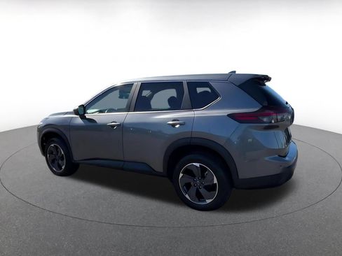 Used 2025 Nissan Rogue SV FWD image 10