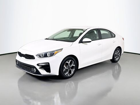 Used 2020 Kia Forte LXS image 4