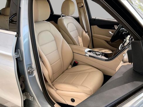 Used 2017 Mercedes-Benz GLC 300 image 9
