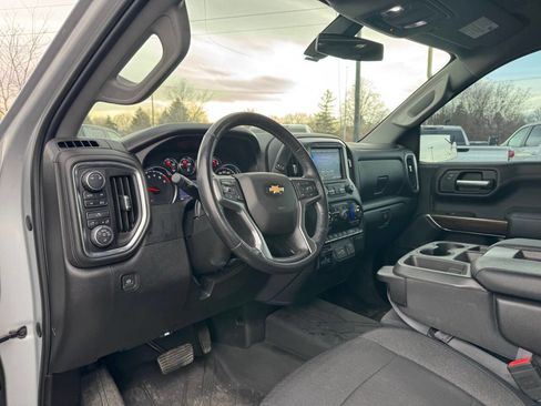 Used 2019 Chevrolet Silverado 1500 LT image 11